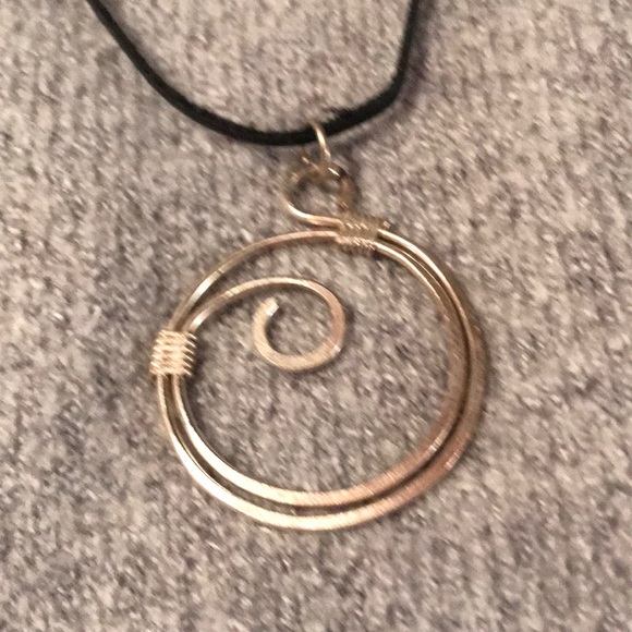 Necklace - Picture 2 of 3